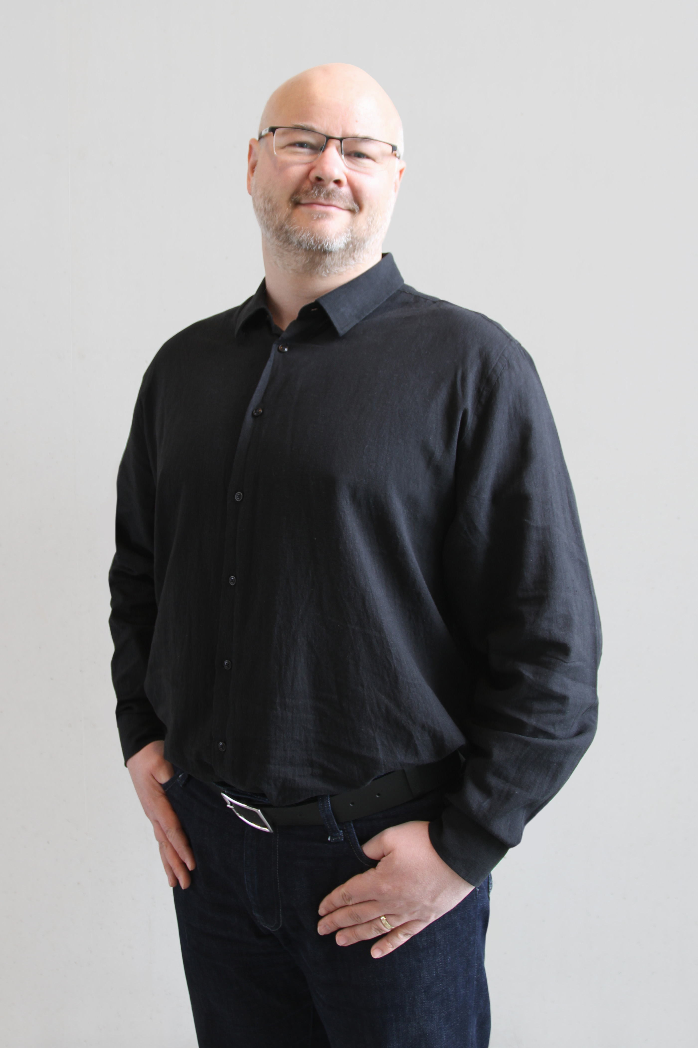 Dr Marcin Lewicki