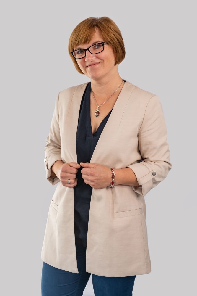 Dr Dorota Strózik