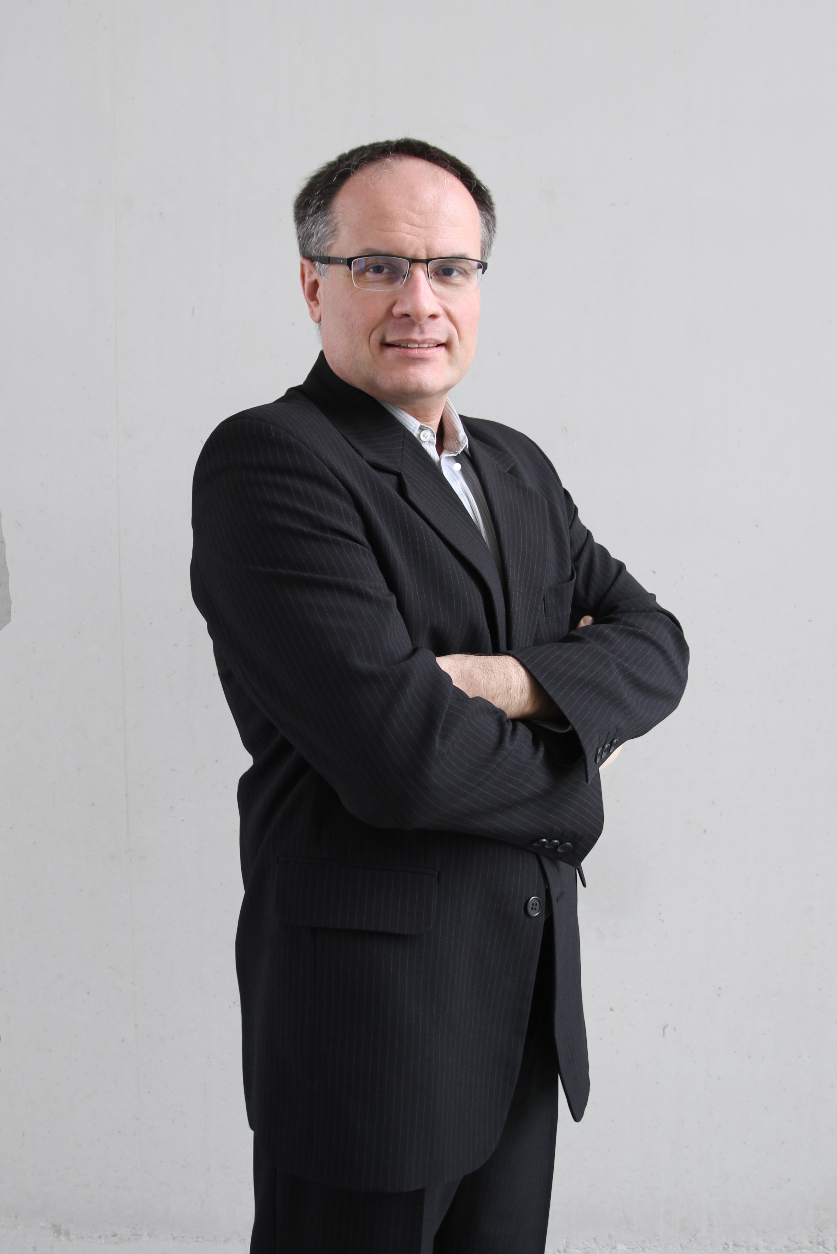 Dr Marcin Antoniak
